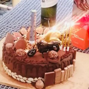 Pastel Choco Moto- Delux